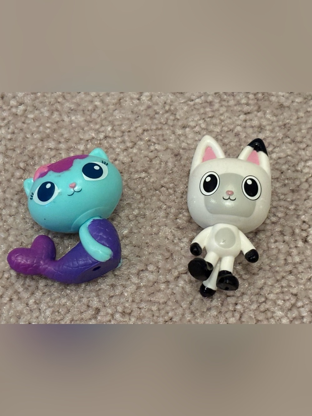 Gabby’s Dollhouse Pandy Paws MerCat Toys Small Pet Figure Set Netflix